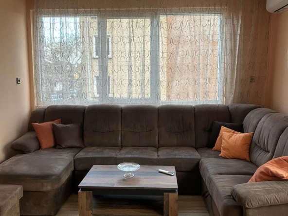 Дава се под наем Етаж от къща в София, Враждебна - 120 кв.м за 475 € - Снимка #1