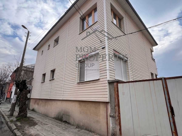 Къща в Асеновград - 230 кв.м за 1087 €/кв.м - Снимка #1