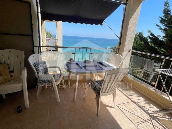 Тристаен апартамент в Варна, Център - 105 кв.м за 1143 €/кв.м - Снимка #1