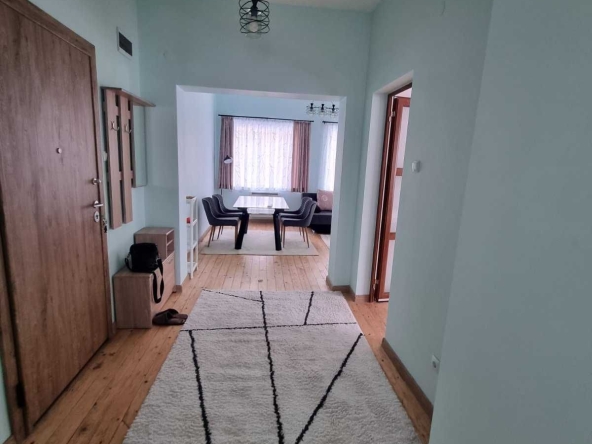 Дава се под наем Тристаен апартамент в Габрово, Център - 62 кв.м за 331.5 € - Снимка #1