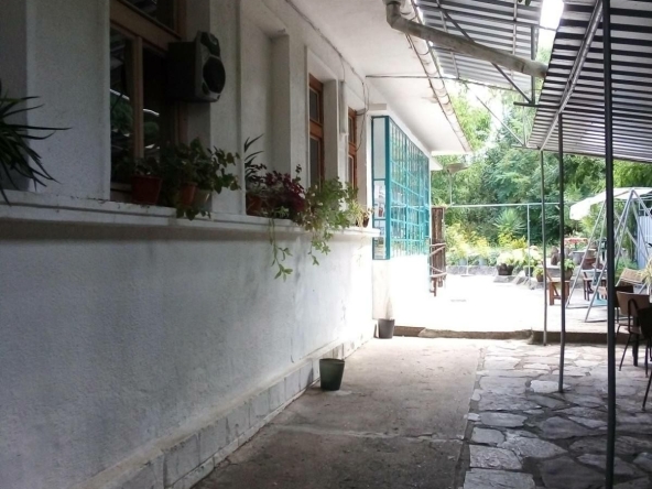 Къща в с. Полско Пъдарево, Област Сливен - 924 кв.м за 111 €/кв.м - Снимка #1