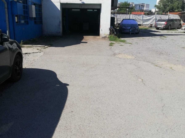 Дава се под наем Промишлена сграда в София, Обеля 2 - 850 кв.м за 1071 € - Снимка #1