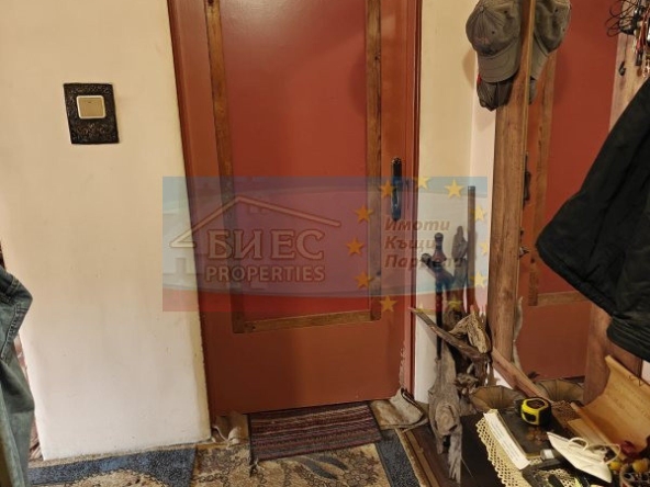 Тристаен апартамент в Перник, Тева - 70 кв.м за 829 €/кв.м - Снимка #1