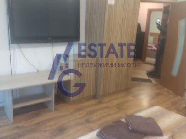 Тристаен апартамент в Бургас, Център - 94 кв.м за 2181 €/кв.м - Снимка #1