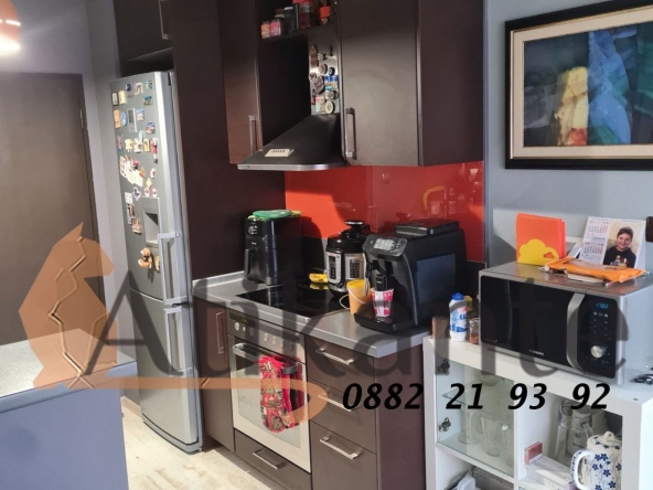 Дава се под наем Двустаен апартамент в София, Медицинска академия - 65 кв.м за 612 € - Снимка #1