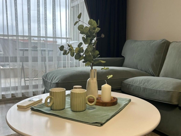 Дава се под наем Тристаен апартамент в Пловдив, Кършияка - 130 кв.м за 650 € - Снимка #1