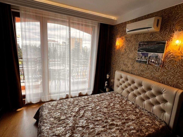 Ателие в к.к. Слънчев бряг - 35 кв.м за 1500 €/кв.м - Снимка #1