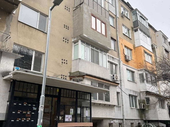 Тристаен апартамент в Варна, Трошево - 69 кв.м за 1580 €/кв.м - Снимка #1