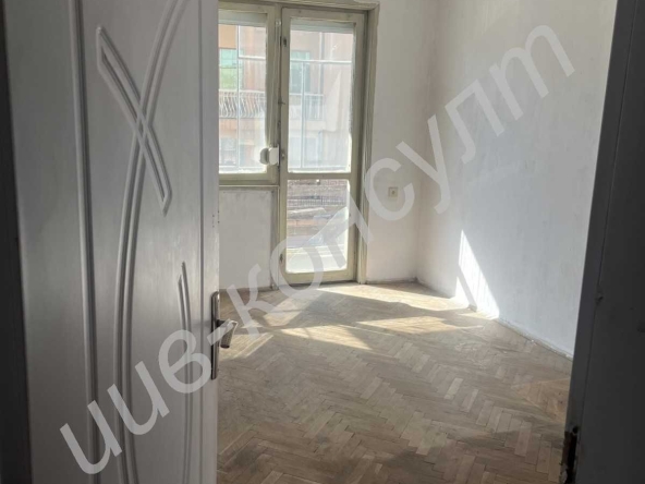 Многостаен апартамент в Велико Търново, Център - 100 кв.м за 1350 €/кв.м - Снимка #1