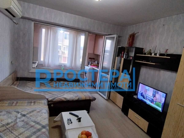 Дава се под наем Едностаен апартамент в Търговище, Център - 30 кв.м за 45135 € - Снимка #1