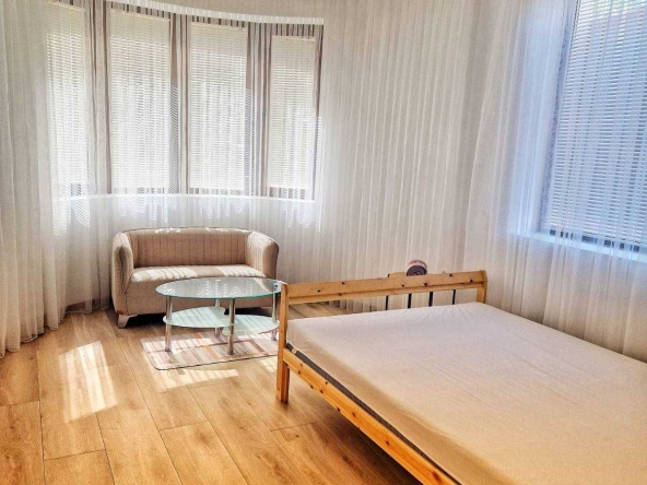 Дава се под наем Едностаен апартамент в Асеновград - 45 кв.м за 280.5 € - Снимка #1