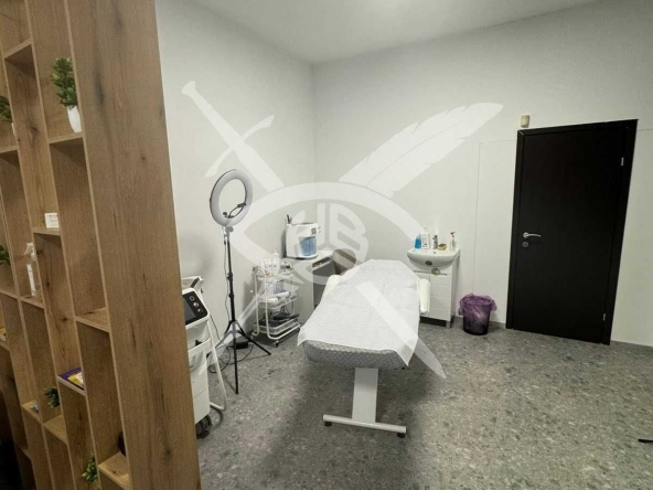 Офис в Бургас, Зорница - 40 кв.м за 1575 €/кв.м - Снимка #1