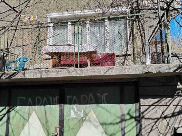 Къща в Чирпан - 82 кв.м за 769 €/кв.м - Снимка #1