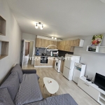 Дава се под наем Двустаен апартамент в Бургас, Център - 60 кв.м за 408 € - Снимка #1