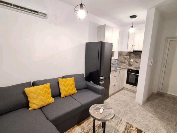 Дава се под наем Едностаен апартамент в Пловдив, Христо Смирненски - 35 кв.м за 265 € - Снимка #1