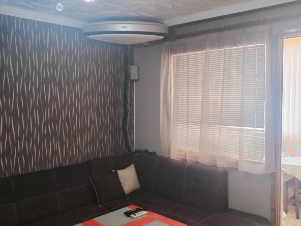 Дава се под наем Двустаен апартамент в Стара Загора, Железник - център - 54 кв.м за 229.5 € - Снимка #1