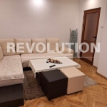 Дава се под наем Двустаен апартамент в Варна, Младост 1 - 65 кв.м за 375 € - Снимка #1