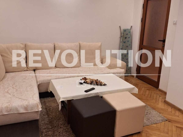 Дава се под наем Двустаен апартамент в Варна, Младост 1 - 65 кв.м за 375 € - Снимка #1