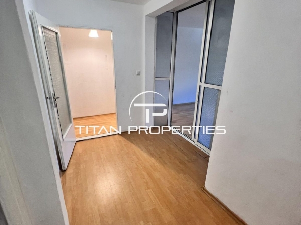 Дава се под наем Двустаен апартамент в Бургас, Зорница - 56 кв.м за 357 € - Снимка #1