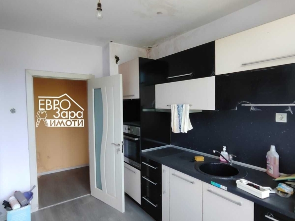 Тристаен апартамент в Стара Загора, Казански - изток - 75 кв.м за 774 €/кв.м - Снимка #1