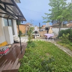 Дава се под наем Къща в Бургас, Долно Езерово - 140 кв.м за 765 € - Снимка #1