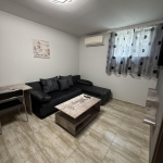 Дава се под наем Двустаен апартамент в Пловдив, Център - 40 кв.м за 300 € - Снимка #1