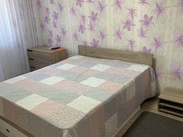 Дава се под наем Тристаен апартамент в Пловдив, Христо Смирненски - 75 кв.м за 400 € - Снимка #1