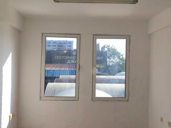 Дава се под наем Офис в София, Люлин 1 - 18 кв.м за 102 € - Снимка #1