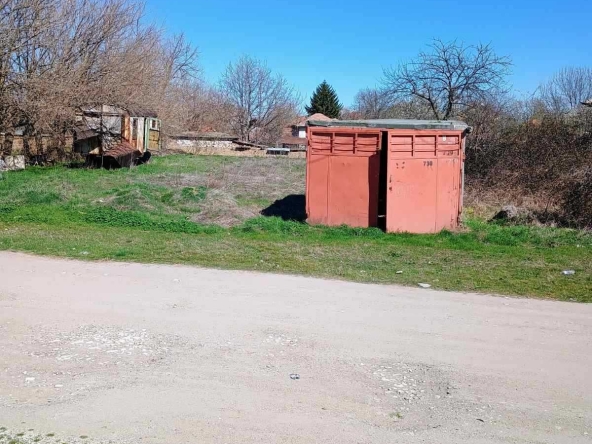 Парцел в Пловдив, Тракия - 1000 кв.м за 26 €/кв.м - Снимка #1