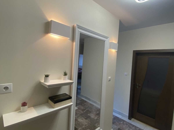 Четиристаен апартамент в София, Младост 3 - 100 кв.м за 3500 €/кв.м - Снимка #1