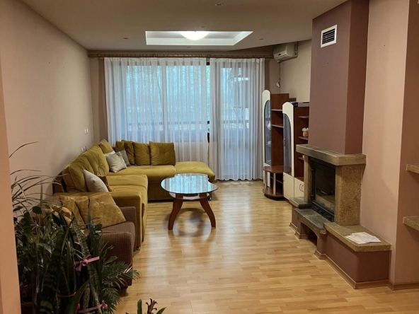 Четиристаен апартамент в Бургас, Долно Езерово - 110 кв.м за 1041 €/кв.м - Снимка #1