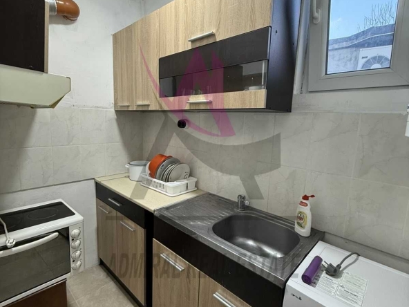 Дава се под наем Къща в Варна, Колхозен пазар - 50 кв.м за 250 € - Снимка #1