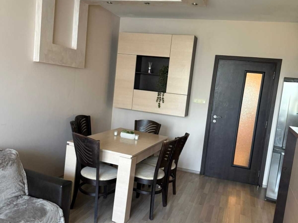 Дава се под наем Тристаен апартамент в Варна, Младост 2 - 70 кв.м за 612 € - Снимка #1