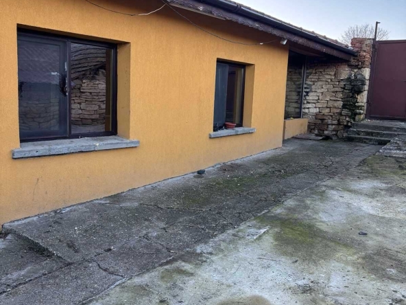 Къща в с. Дряновец, Област Разград - 80 кв.м за 523 €/кв.м - Снимка #1