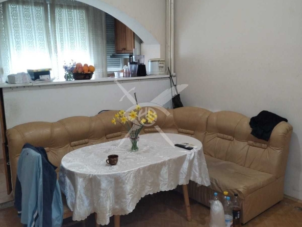 Едностаен апартамент в Бургас, Изгрев - 42 кв.м за 1715 €/кв.м - Снимка #1