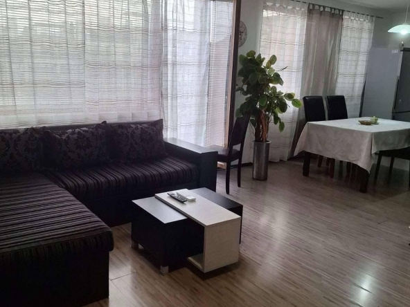 Дава се под наем Тристаен апартамент в Пловдив, Център - 170 кв.м за 650 € - Снимка #1