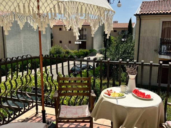 Двустаен апартамент в к.к. Елените - 65 кв.м за 1133 €/кв.м - Снимка #1