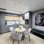 Дава се под наем Тристаен апартамент в Варна, Бриз - 80 кв.м за 1200 € - Снимка #1