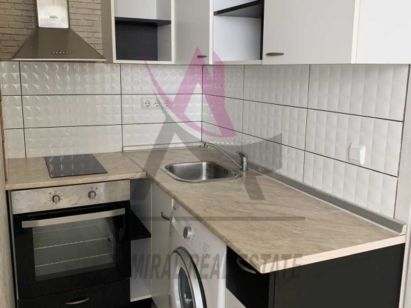 Дава се под наем Едностаен апартамент в Варна, Левски - 45 кв.м за 350 € - Снимка #1