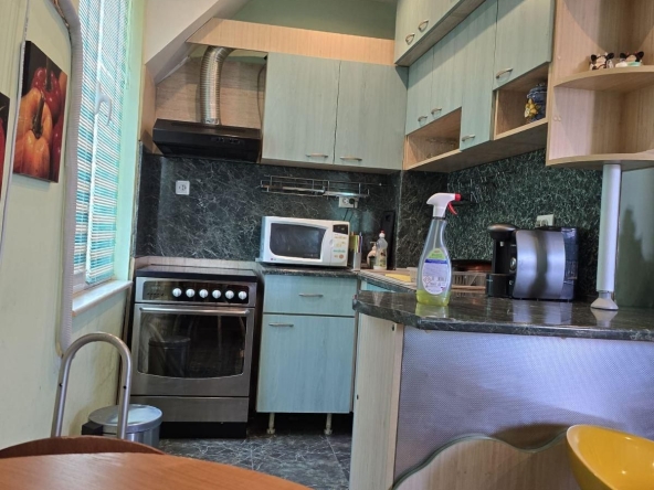 Дава се под наем Тристаен апартамент в Пловдив, Кършияка - 80 кв.м за 350 € - Снимка #1