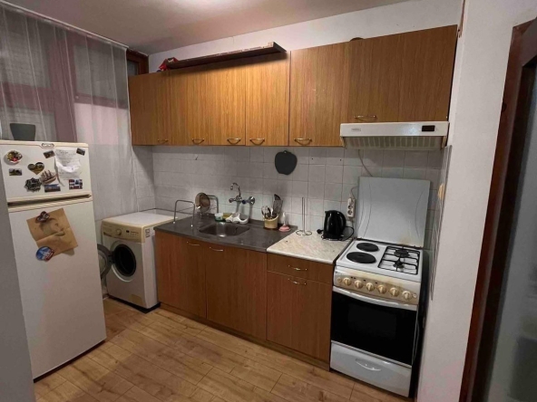 Дава се под наем Двустаен апартамент в Пловдив, Кършияка - 65 кв.м за 375 € - Снимка #1