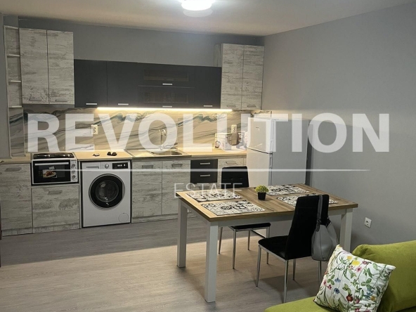 Дава се под наем Двустаен апартамент в Варна, м-т Траката - 50 кв.м за 750 € - Снимка #1