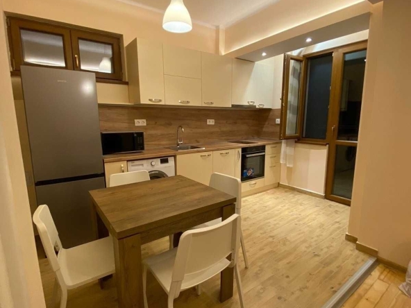 Дава се под наем Двустаен апартамент в София, Център - 55 кв.м за 456.45 € - Снимка #1