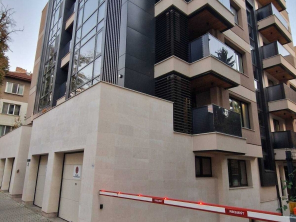 Мезонет в София, Център - 216 кв.м за 2732 €/кв.м - Снимка #1