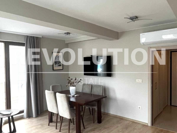 Дава се под наем Мезонет в Варна, Център - 90 кв.м за 1500 € - Снимка #1