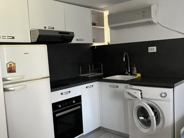 Дава се под наем Двустаен апартамент в Пловдив, Каменица 2 - 58 кв.м за 300 € - Снимка #1