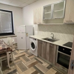 Дава се под наем Етаж от къща в Велико Търново, Акация - 80 кв.м за 459 € - Снимка #1