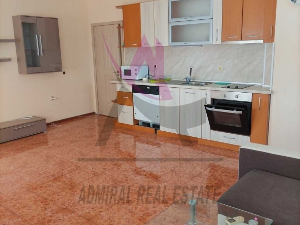 Дава се под наем Тристаен апартамент в Варна, Левски - 70 кв.м за 550 € - Снимка #1