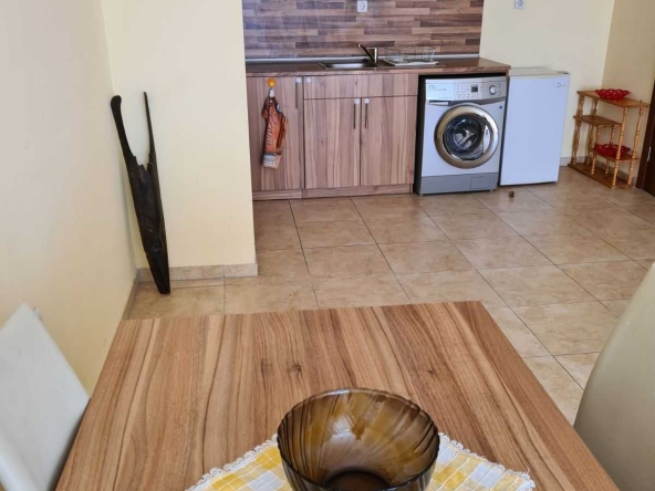 Дава се под наем Двустаен апартамент в к.к. Слънчев бряг - 82 кв.м за 2040 € - Снимка #1