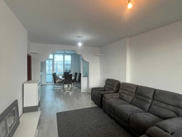 Тристаен апартамент в Разград, Лудогорие - 100 кв.м за 1148 €/кв.м - Снимка #1